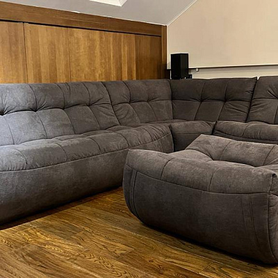 Мягкий модульный диван для гостиной: отзыв о уюте с фото и рейтингом 5/5